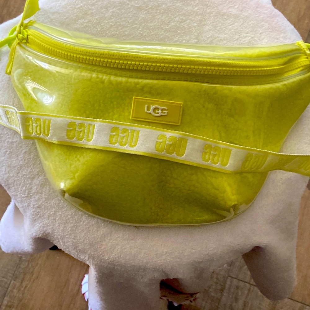 UGG FANNY PACK